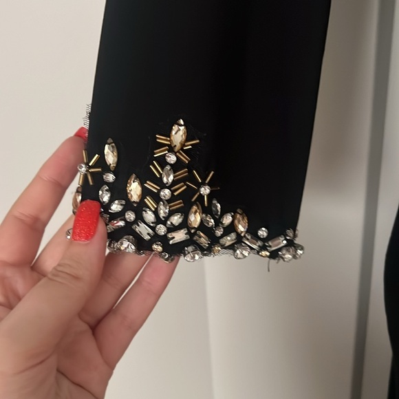 NWT MACDUGGAL ONE SLEEVE BEADED CUFF SIDE TWIST GOWN - Picture 6 of 6